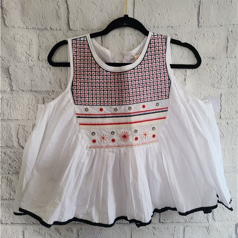 Mizumi Retro Cottage Style White Ruffled Blouse NWT SZ M